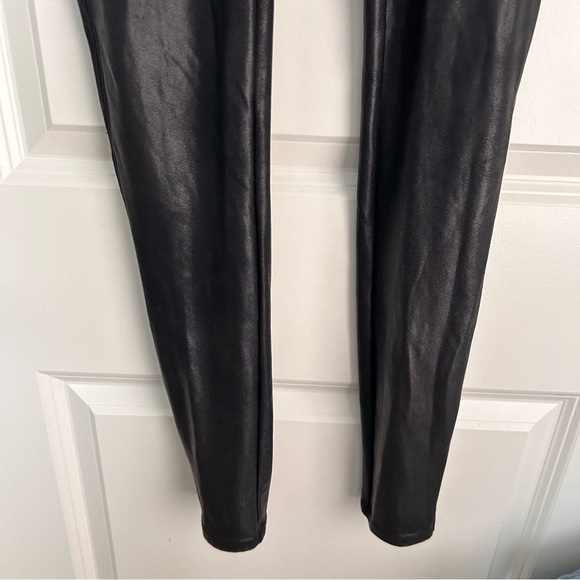 SPANX faux leather sleek smoothing high waisted leggings 2437 - Picture 8 of 8
